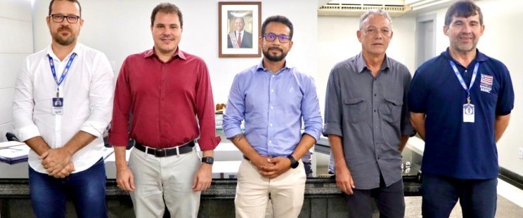 O secretário de Estado da Indústria e Comércio, Cassiano Pereira Junior, Cristiano Alves dos Santos, coordenador de projetos da Cibra, e equipe técnica da Seinc;